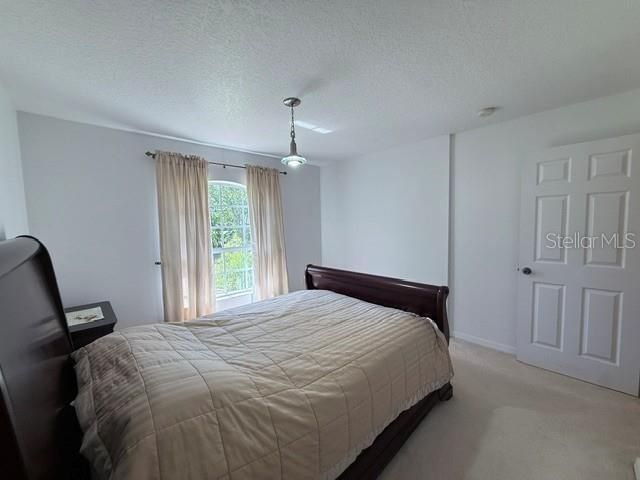 For Rent: $2,595 (3 beds, 2 baths, 1581 Square Feet)