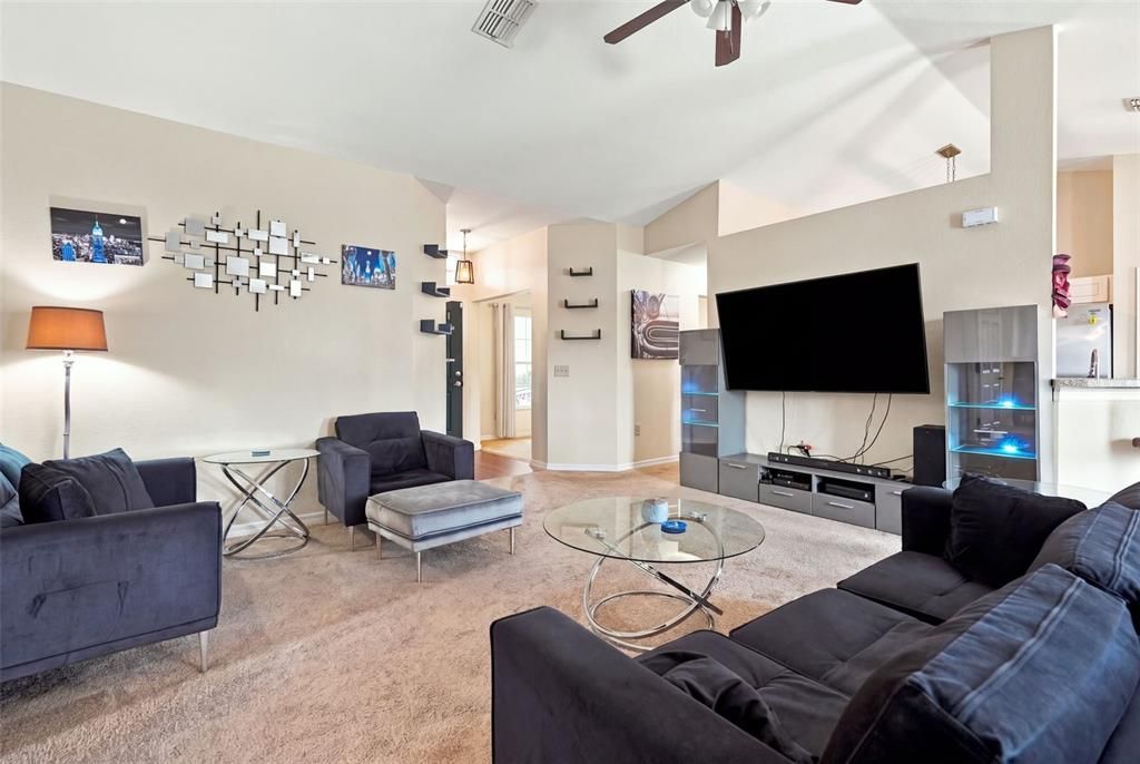 For Sale: $319,900 (3 beds, 2 baths, 1858 Square Feet)