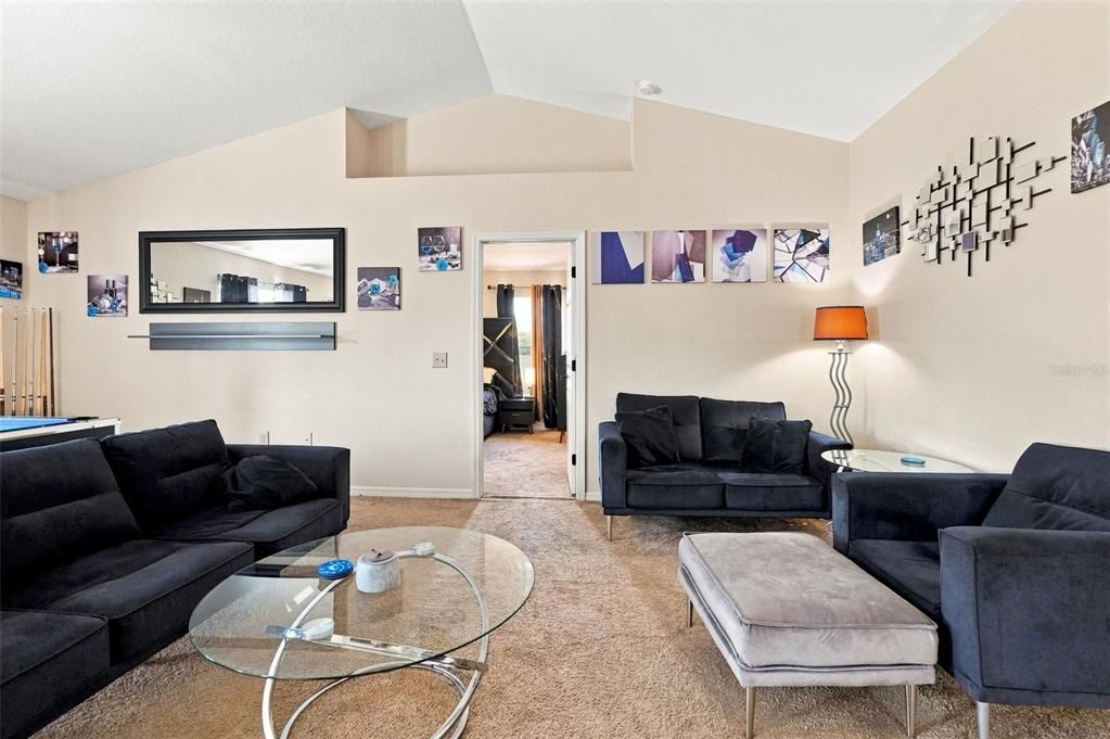 For Sale: $319,900 (3 beds, 2 baths, 1858 Square Feet)