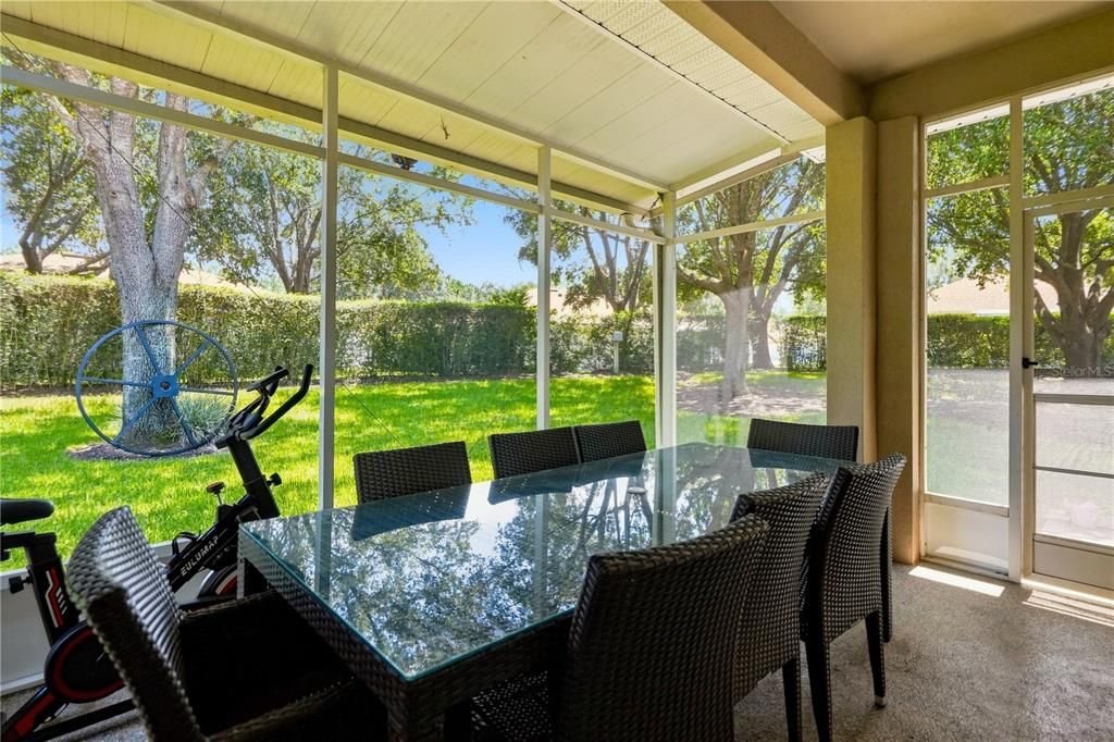 For Sale: $285,900 (2 beds, 2 baths, 1410 Square Feet)