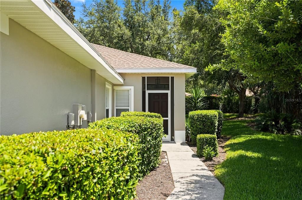 For Sale: $285,900 (2 beds, 2 baths, 1410 Square Feet)