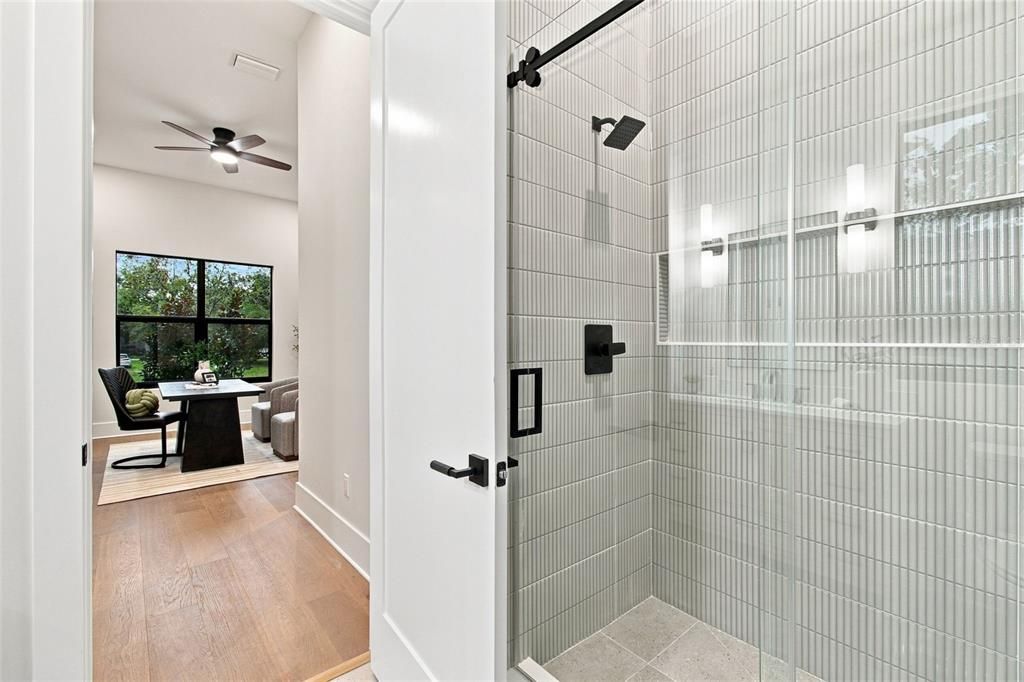 For Sale: $1,775,000 (5 beds, 4 baths, 3735 Square Feet)