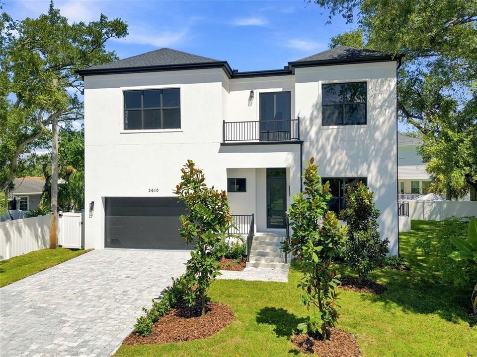 For Sale: $1,775,000 (5 beds, 4 baths, 3735 Square Feet)