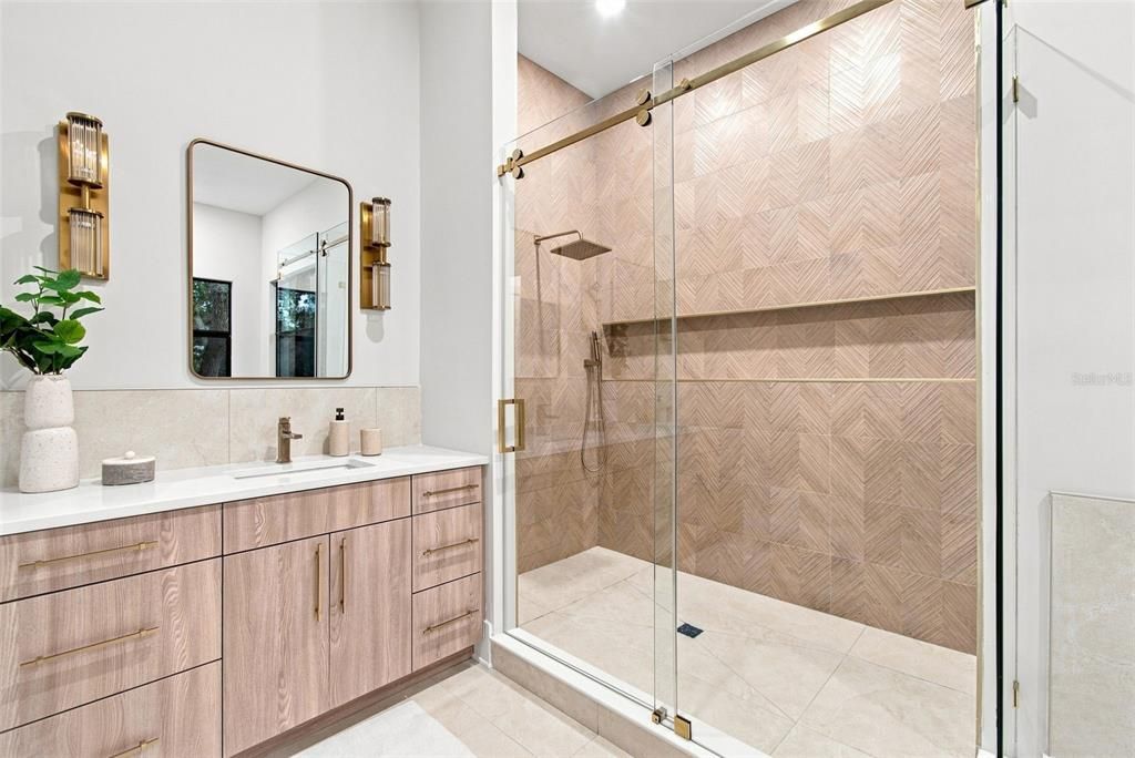 For Sale: $1,775,000 (5 beds, 4 baths, 3735 Square Feet)