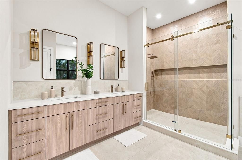 For Sale: $1,775,000 (5 beds, 4 baths, 3735 Square Feet)