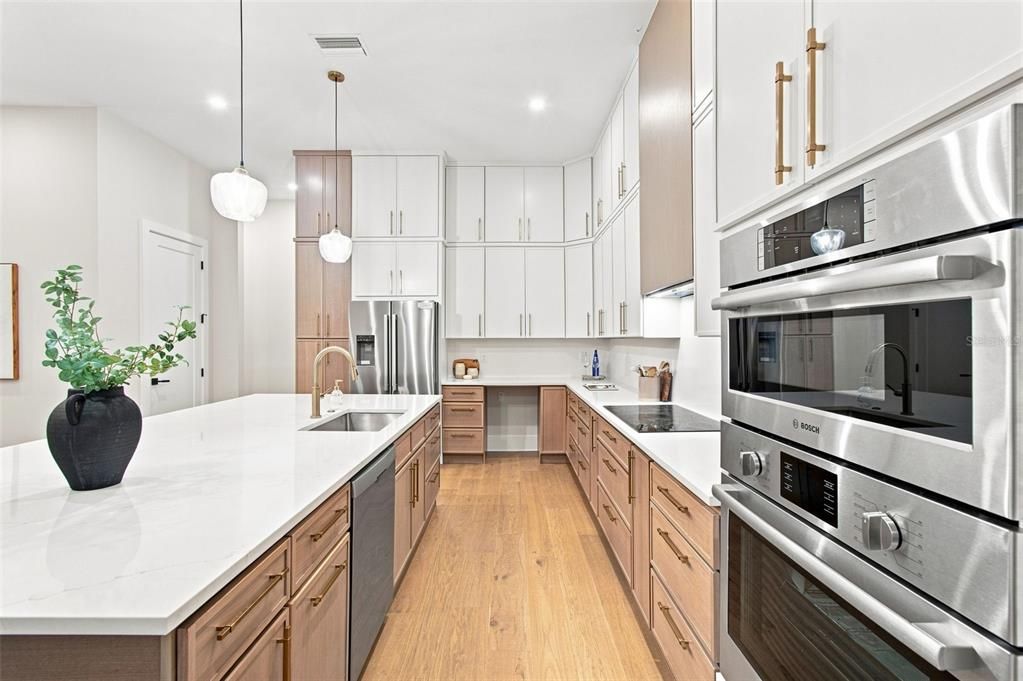 For Sale: $1,775,000 (5 beds, 4 baths, 3735 Square Feet)