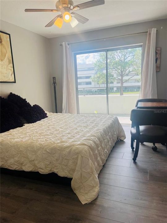 For Sale: $210,000 (2 beds, 2 baths, 1115 Square Feet)