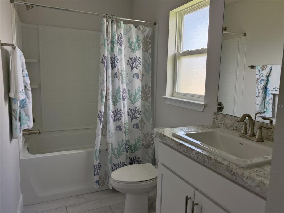 For Sale: $372,250 (4 beds, 3 baths, 2200 Square Feet)