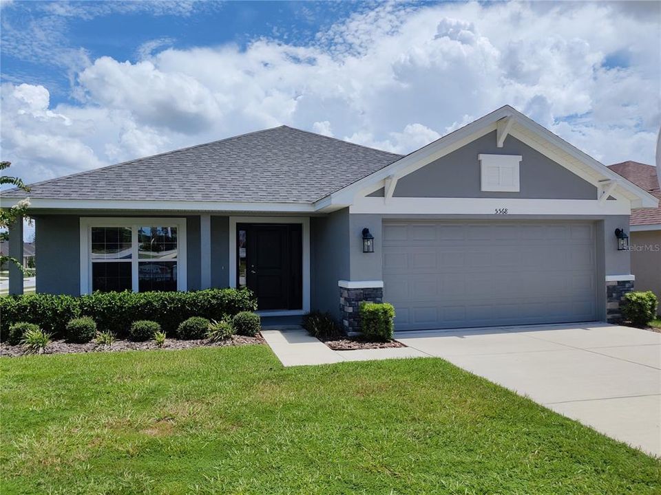 For Sale: $372,250 (4 beds, 3 baths, 2200 Square Feet)