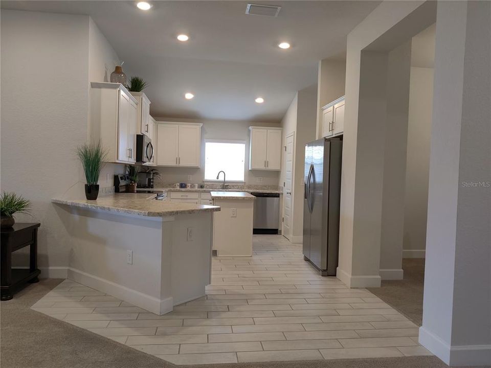 For Sale: $372,250 (4 beds, 3 baths, 2200 Square Feet)