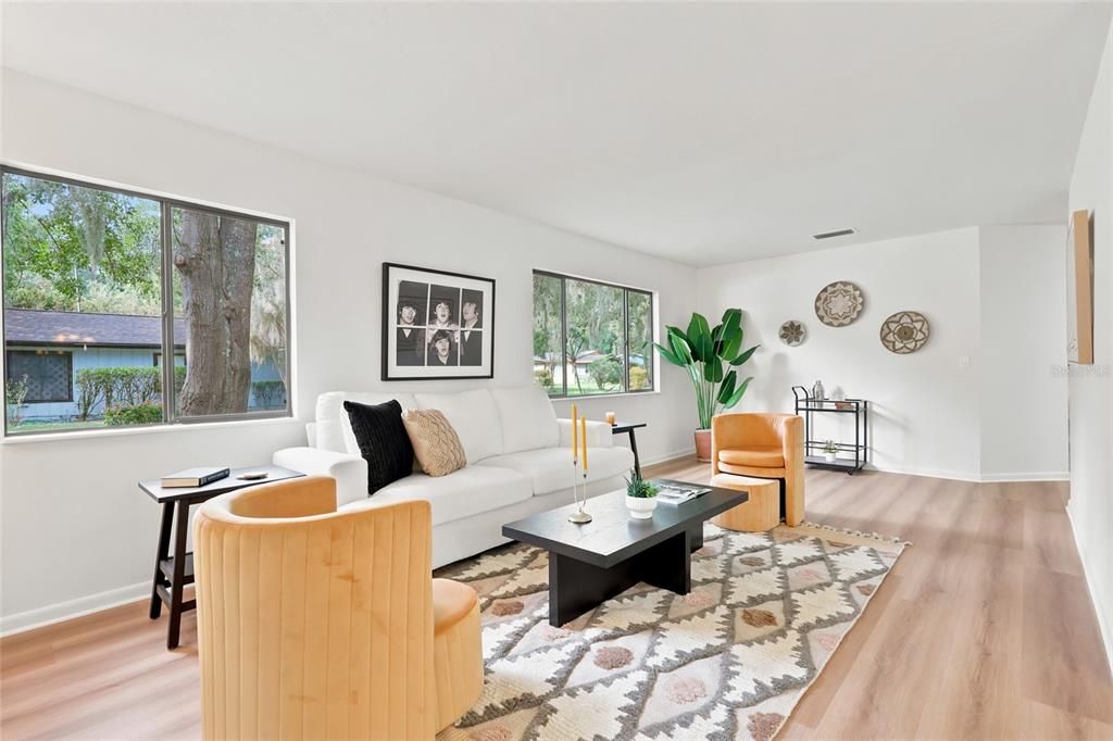 For Sale: $217,900 (2 beds, 2 baths, 1248 Square Feet)