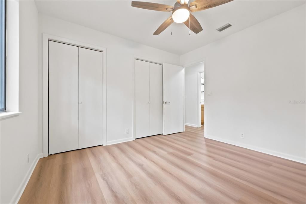 For Sale: $217,900 (2 beds, 2 baths, 1248 Square Feet)