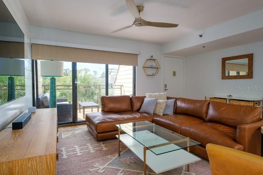 For Rent: $3,250 (2 beds, 2 baths, 1264 Square Feet)