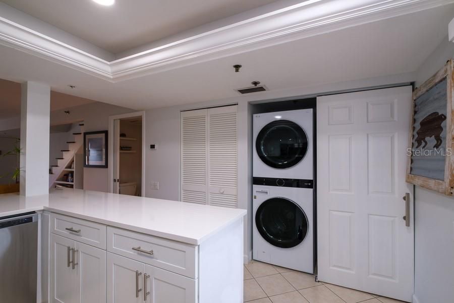 For Rent: $3,250 (2 beds, 2 baths, 1264 Square Feet)