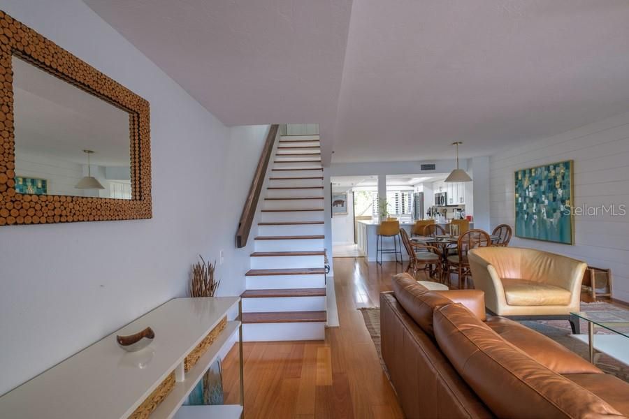 For Rent: $3,250 (2 beds, 2 baths, 1264 Square Feet)
