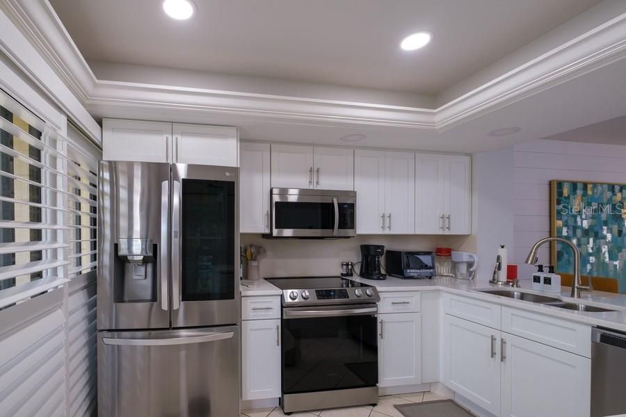 For Rent: $3,250 (2 beds, 2 baths, 1264 Square Feet)