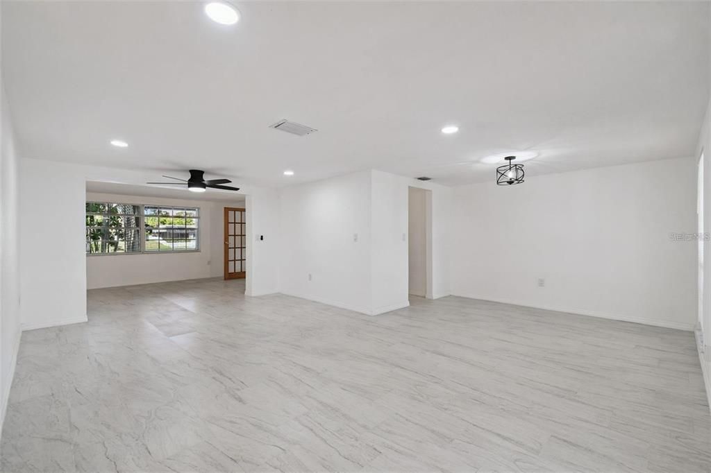 For Rent: $2,100 (2 beds, 2 baths, 1518 Square Feet)