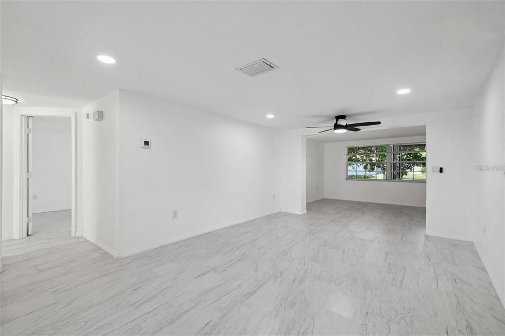 For Rent: $2,100 (2 beds, 2 baths, 1518 Square Feet)