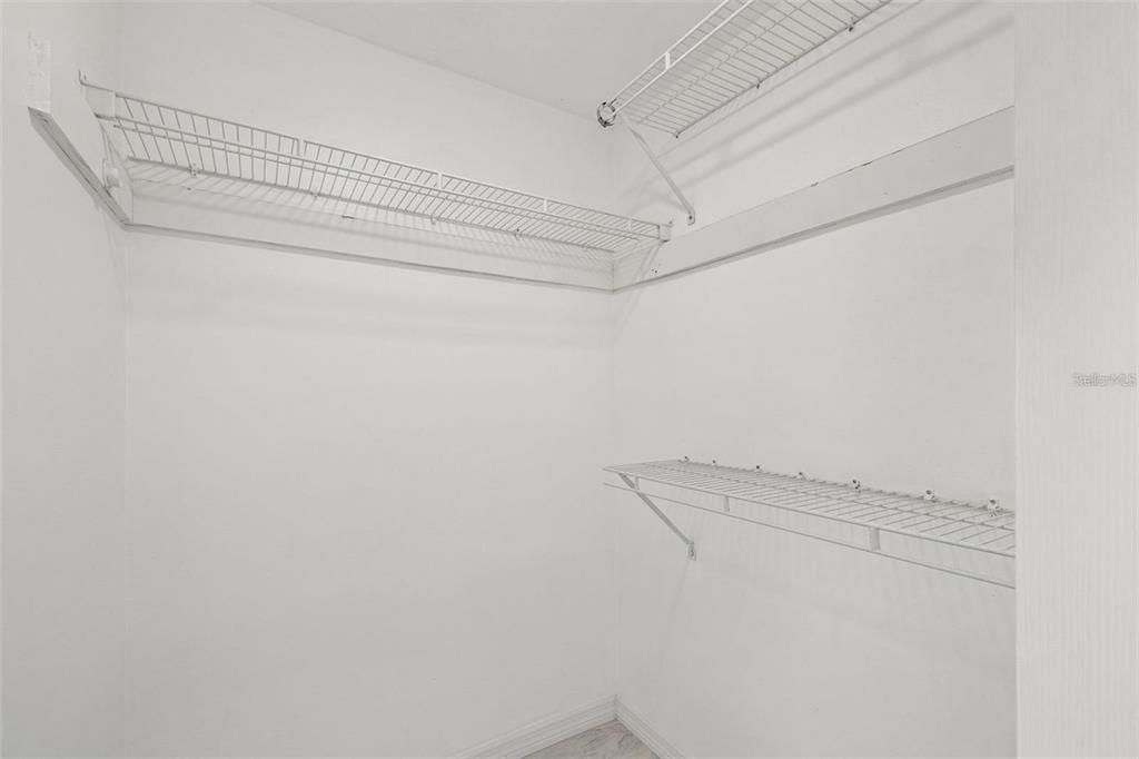 For Rent: $2,100 (2 beds, 2 baths, 1518 Square Feet)