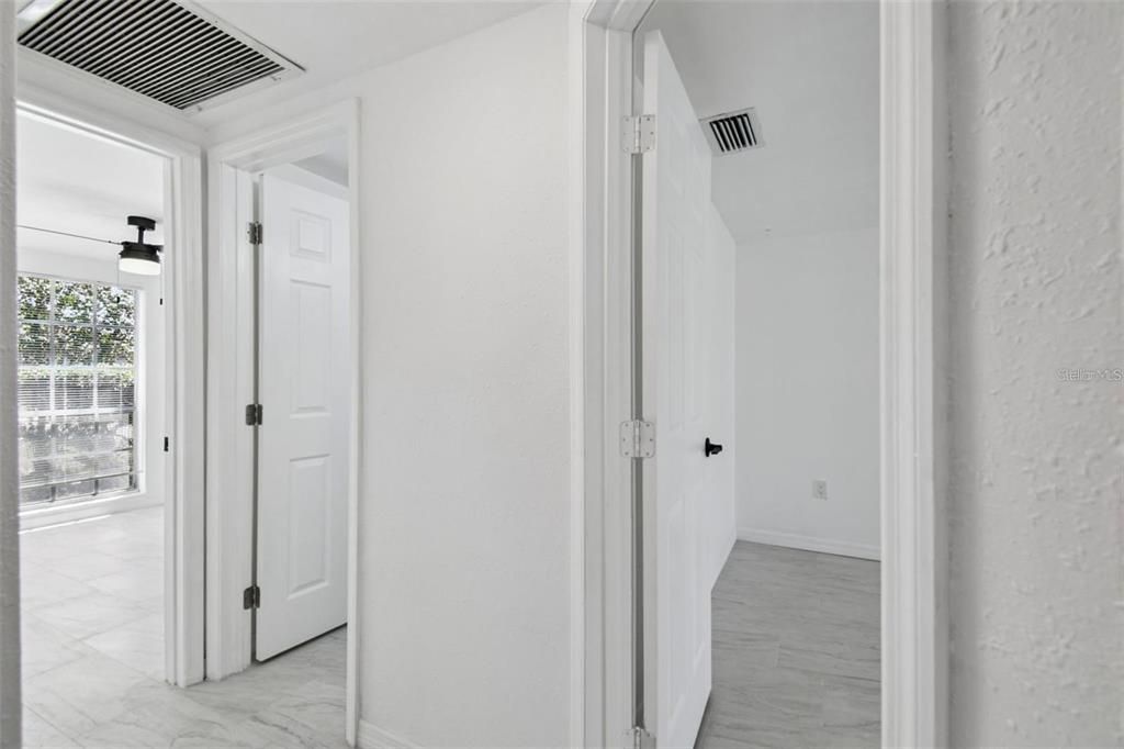 For Rent: $2,100 (2 beds, 2 baths, 1518 Square Feet)