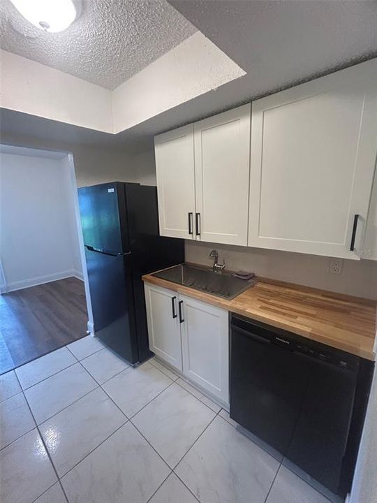 For Rent: $1,895 (3 beds, 2 baths, 1270 Square Feet)