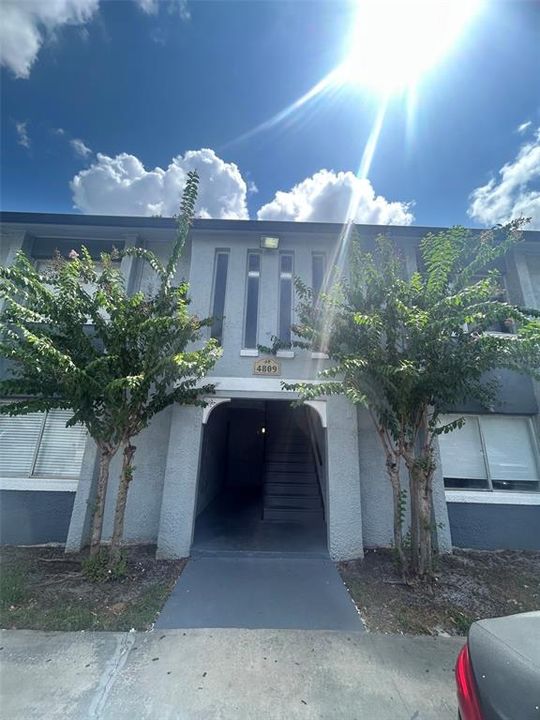 For Rent: $1,895 (3 beds, 2 baths, 1270 Square Feet)