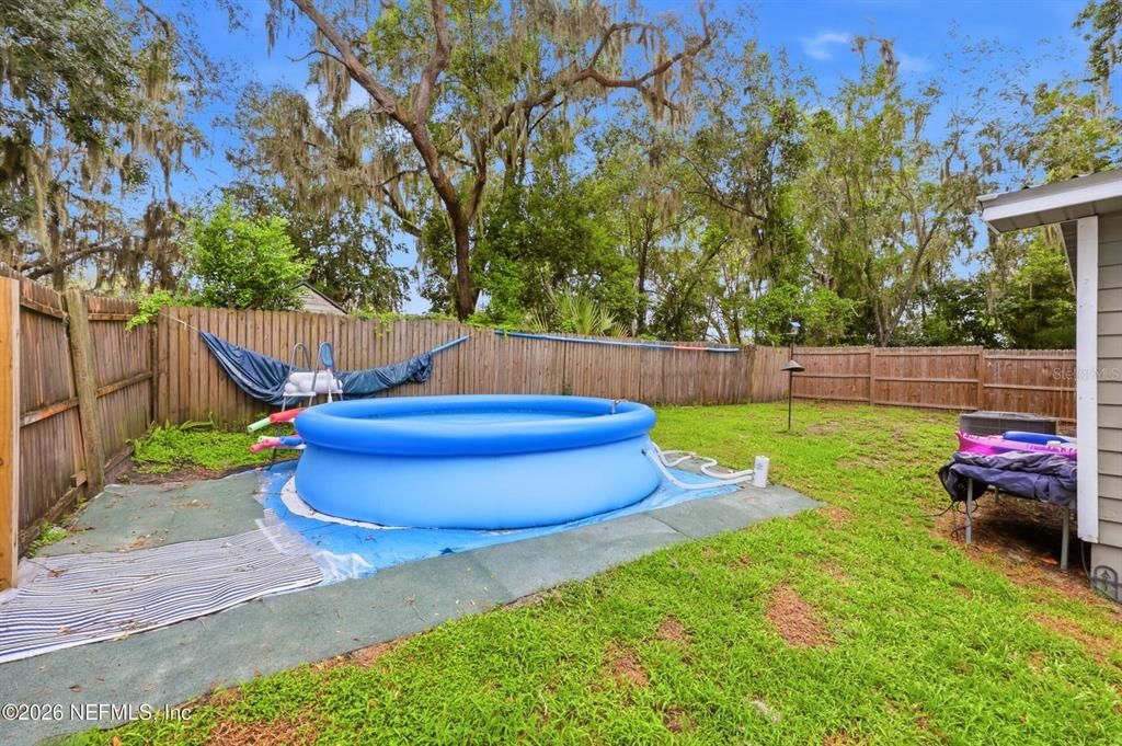 For Sale: $300,000 (3 beds, 2 baths, 1188 Square Feet)