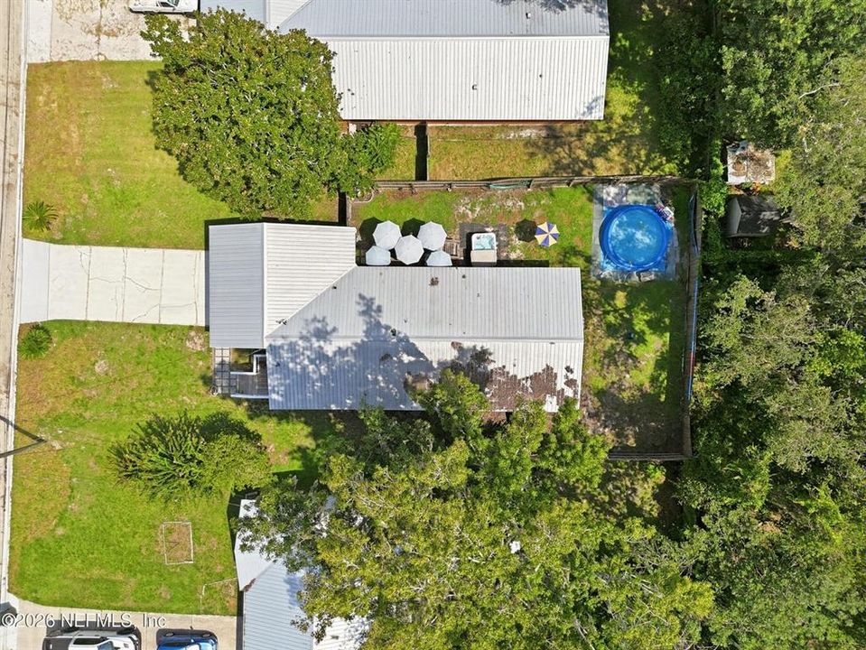 For Sale: $300,000 (3 beds, 2 baths, 1188 Square Feet)