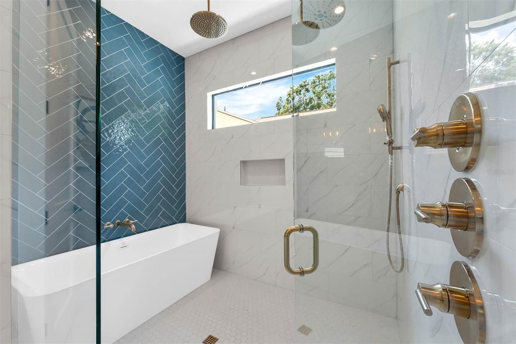 For Sale: $1,574,900 (5 beds, 4 baths, 3252 Square Feet)