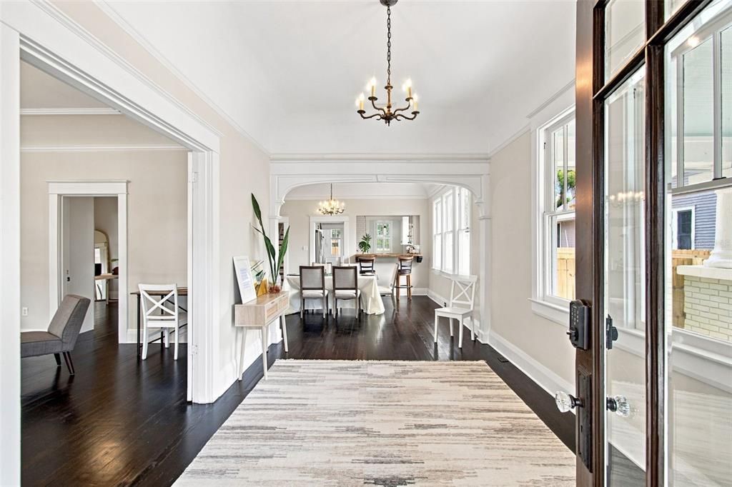 For Sale: $699,000 (3 beds, 2 baths, 1926 Square Feet)