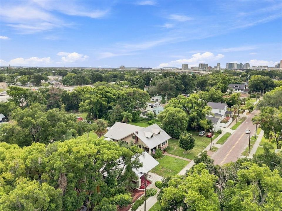 For Sale: $699,000 (3 beds, 2 baths, 1926 Square Feet)