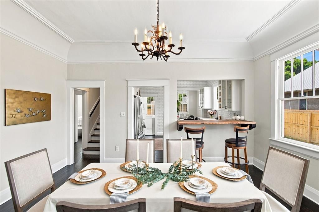 For Sale: $699,000 (3 beds, 2 baths, 1926 Square Feet)