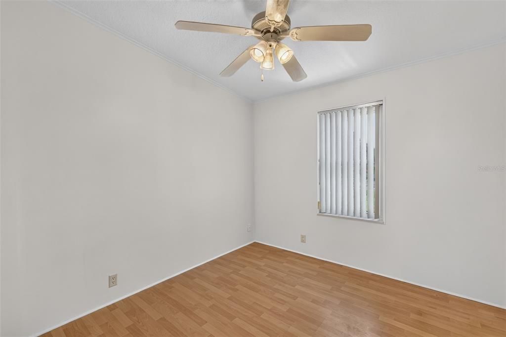 For Sale: $188,000 (3 beds, 2 baths, 1296 Square Feet)