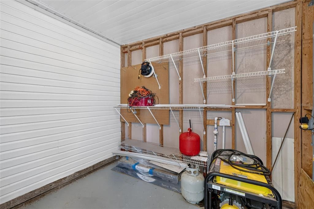 For Sale: $188,000 (3 beds, 2 baths, 1296 Square Feet)