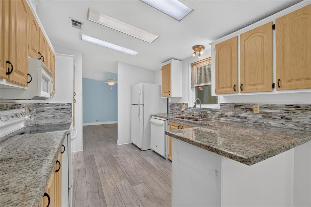 For Sale: $188,000 (3 beds, 2 baths, 1296 Square Feet)