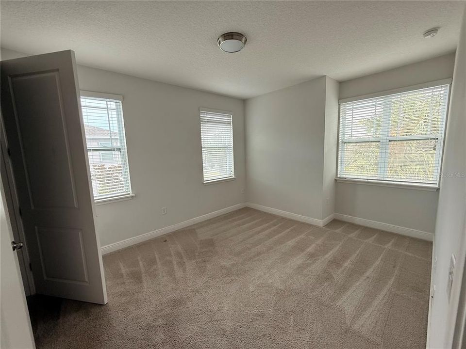 En Renta: $3,400 (3 camas, 2 baños, 1785 Pies cuadrados)