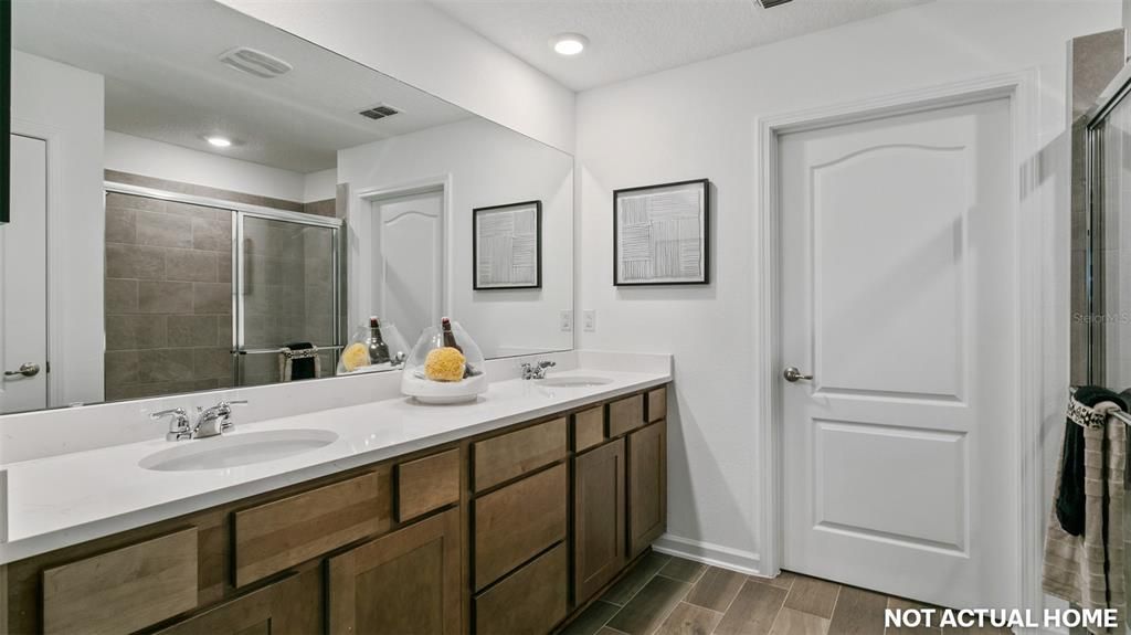 For Sale: $382,600 (2 beds, 2 baths, 1799 Square Feet)