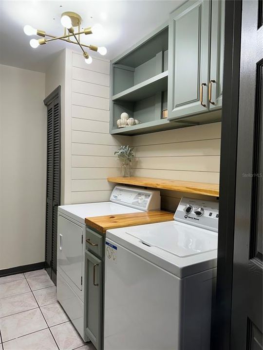 For Sale: $355,000 (3 beds, 2 baths, 1161 Square Feet)