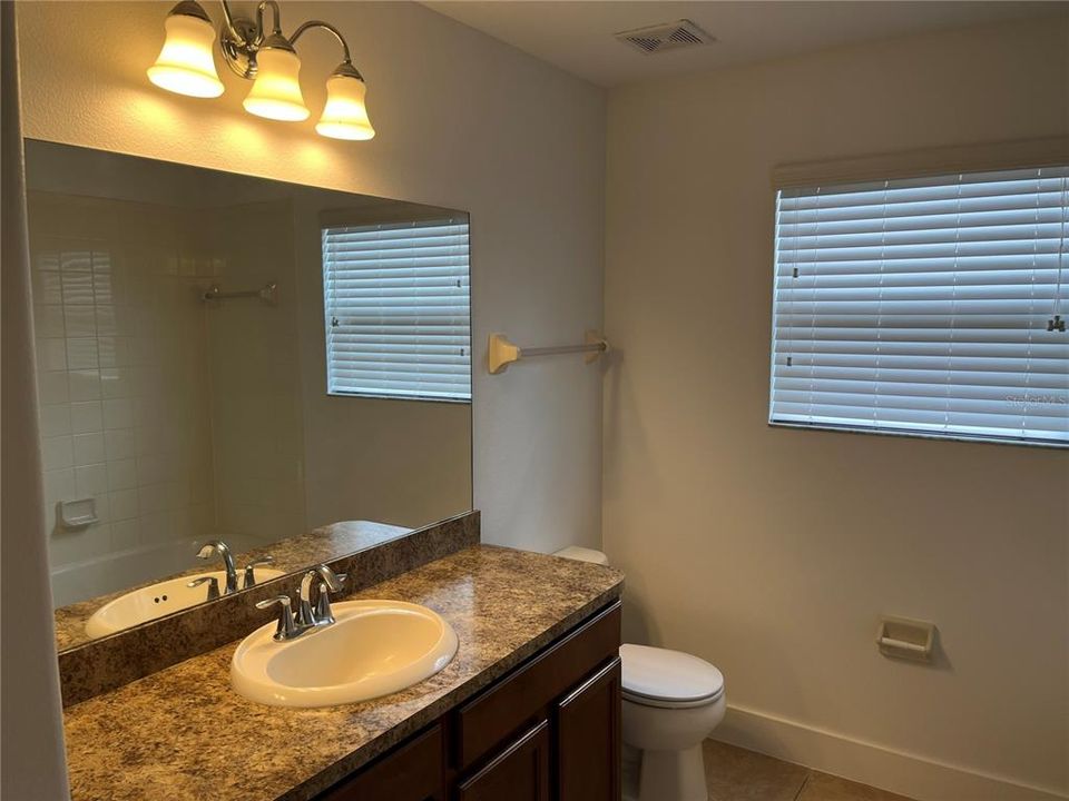 For Rent: $2,280 (3 beds, 2 baths, 1882 Square Feet)