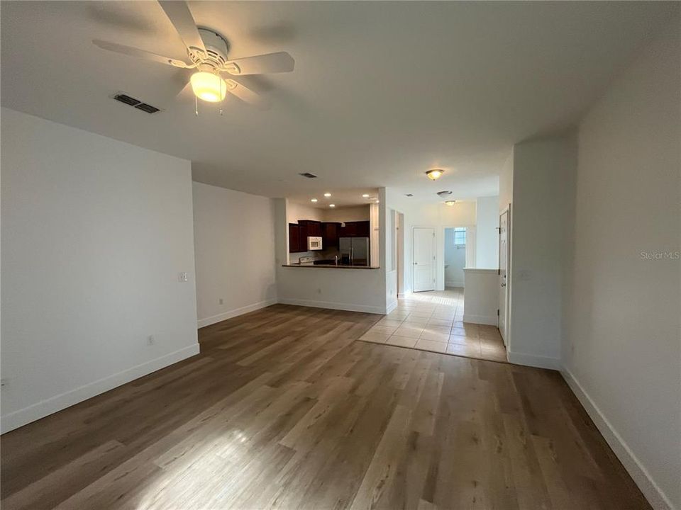 For Rent: $2,280 (3 beds, 2 baths, 1882 Square Feet)