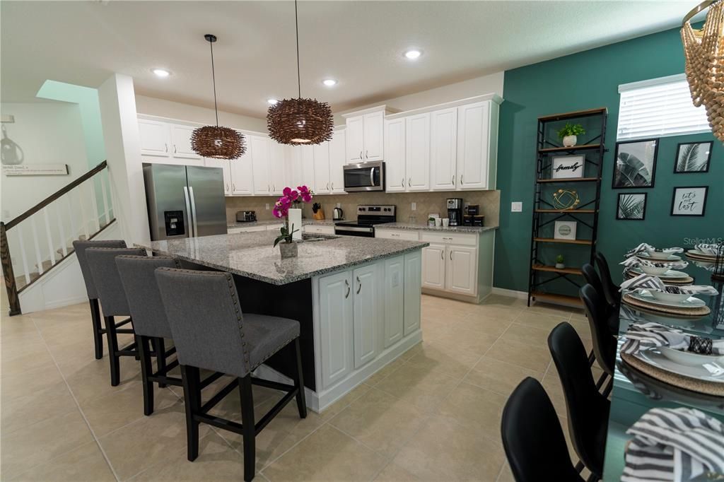 For Sale: $799,000 (9 beds, 6 baths, 4169 Square Feet)