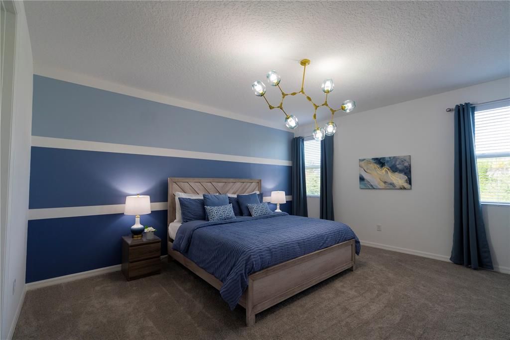 For Sale: $799,000 (9 beds, 6 baths, 4169 Square Feet)