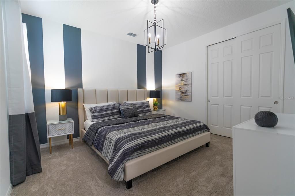 For Sale: $799,000 (9 beds, 6 baths, 4169 Square Feet)