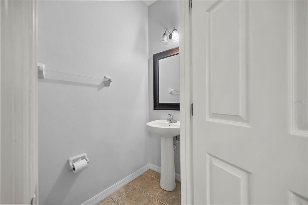 En Venta: $375,000 (4 camas, 2 baños, 1528 Pies cuadrados)