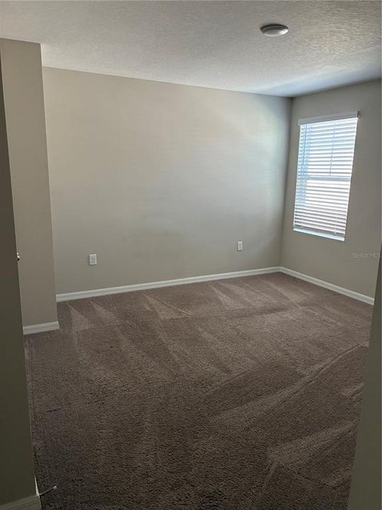 For Sale: $439,900 (5 beds, 3 baths, 2470 Square Feet)