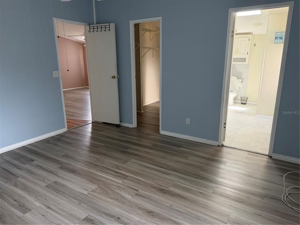 For Sale: $255,000 (3 beds, 2 baths, 1960 Square Feet)