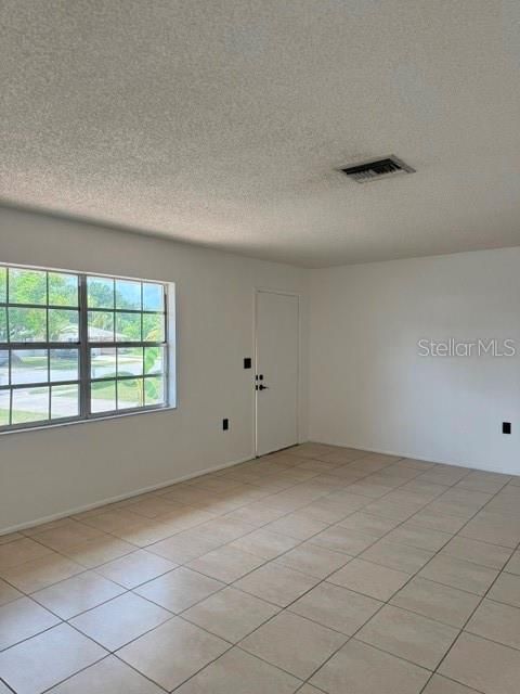 En Venta: $229,000 (2 camas, 2 baños, 1290 Pies cuadrados)