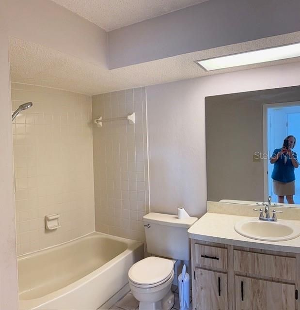 En Venta: $229,000 (2 camas, 2 baños, 1290 Pies cuadrados)