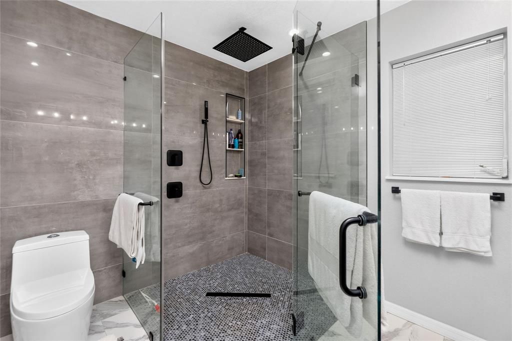 На продажу: $699,999 (3 спален, 2 ванн, 2783 Квадратных фут)