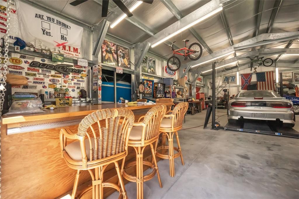 На продажу: $699,999 (3 спален, 2 ванн, 2783 Квадратных фут)